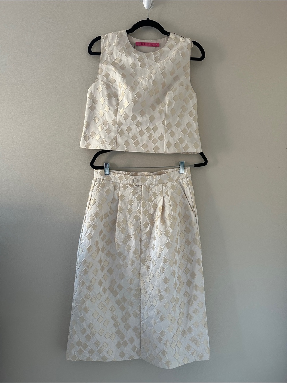 BURU Beige Jacquard Box Top (Sz Small) & Button Back A-Line Skirt (Sz Medium)NWT